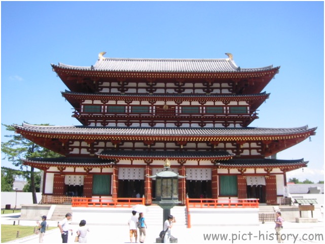 大極殿跡 Daigoku-Den (Ruin of imperial audience hall ) 