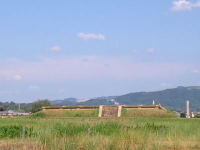 大極殿跡 Daigoku-Den (Ruin of imperial audience hall ) 